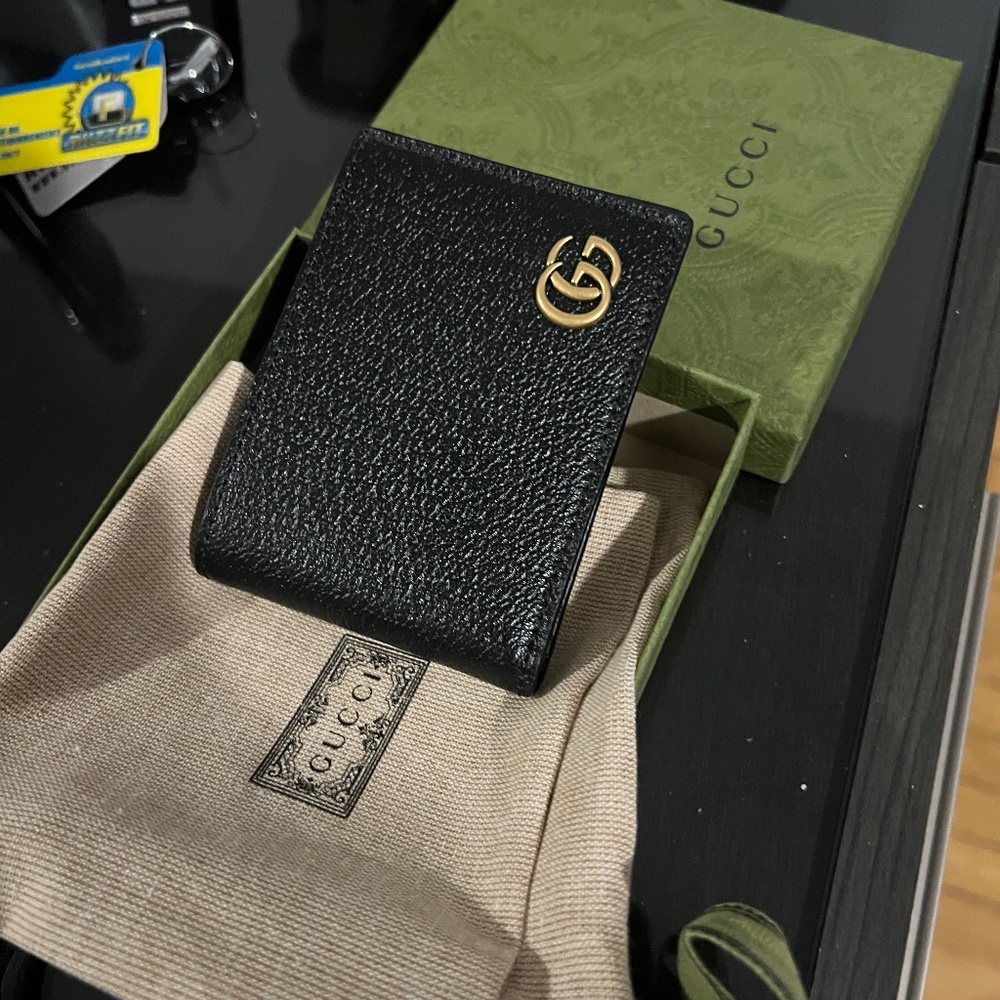 Gucci wallet